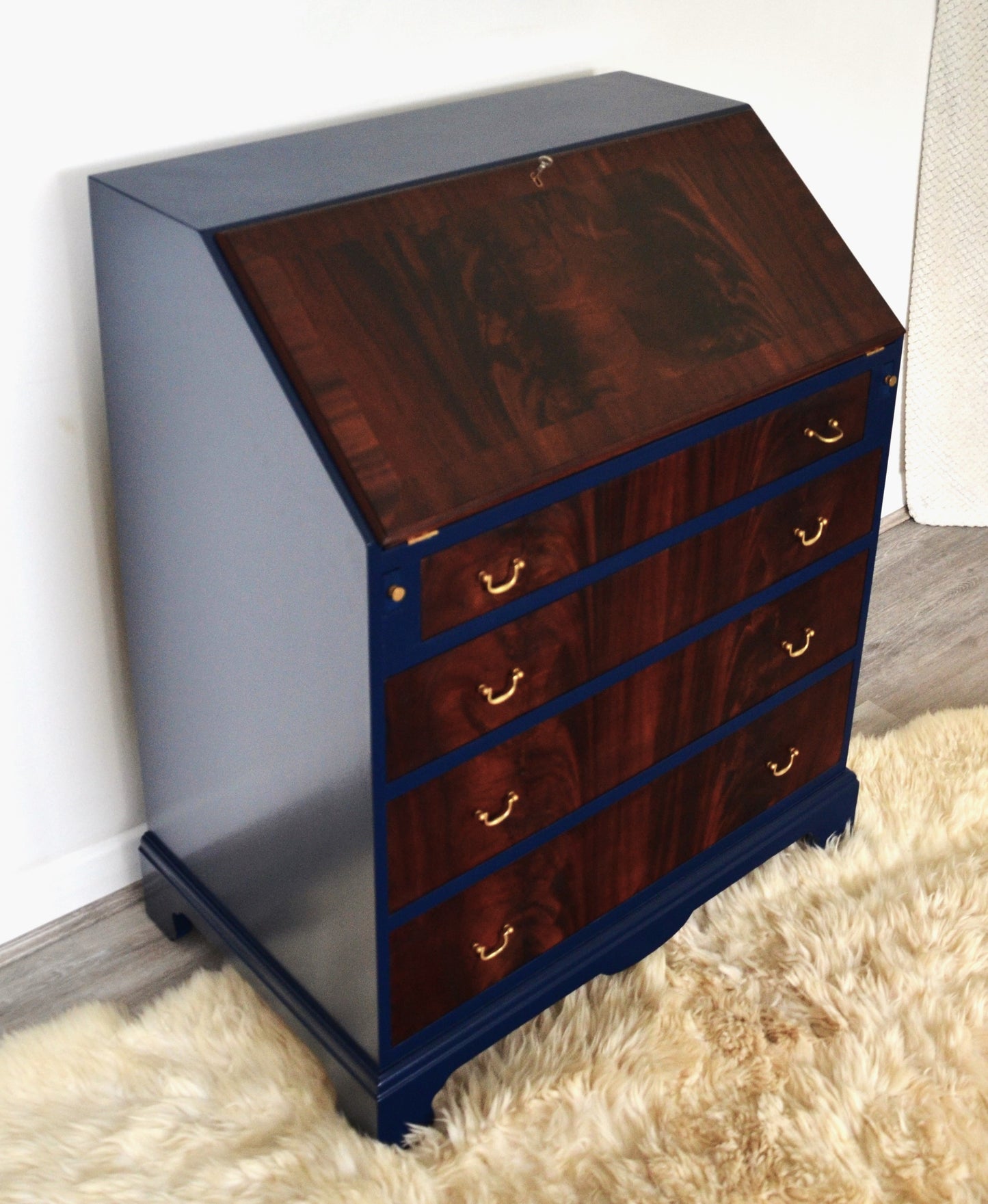 Heritage Refined: Upcycled Edwardian Writing Desk with William Morris Decoupage and Gilded Details
