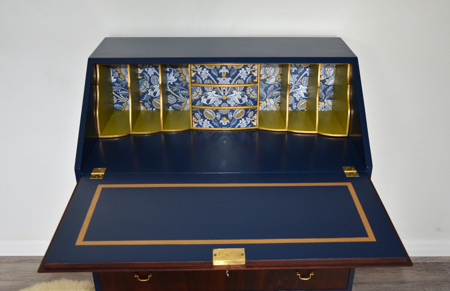 Heritage Refined: Upcycled Edwardian Writing Desk with William Morris Decoupage and Gilded Details