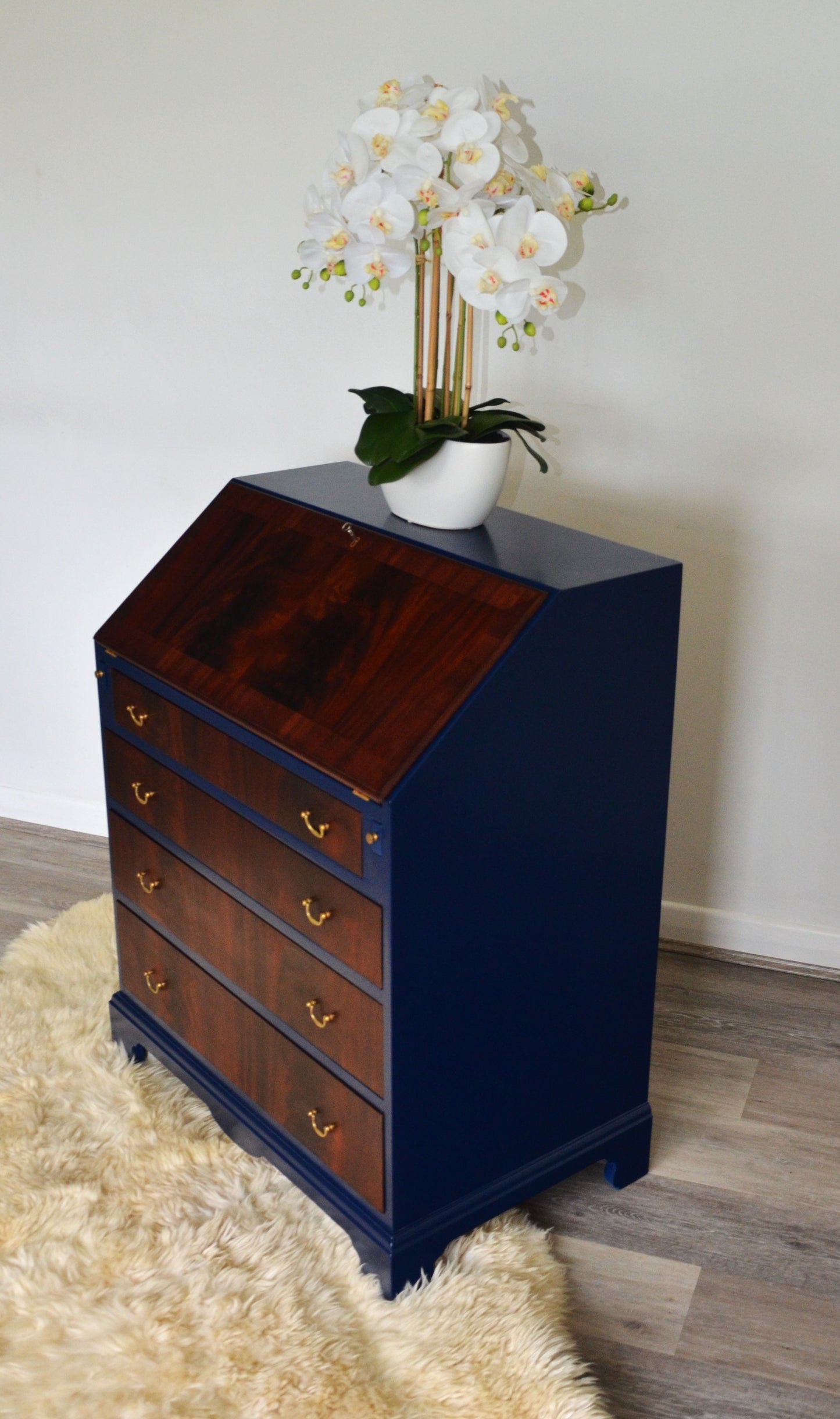 Heritage Refined: Upcycled Edwardian Writing Desk with William Morris Decoupage and Gilded Details
